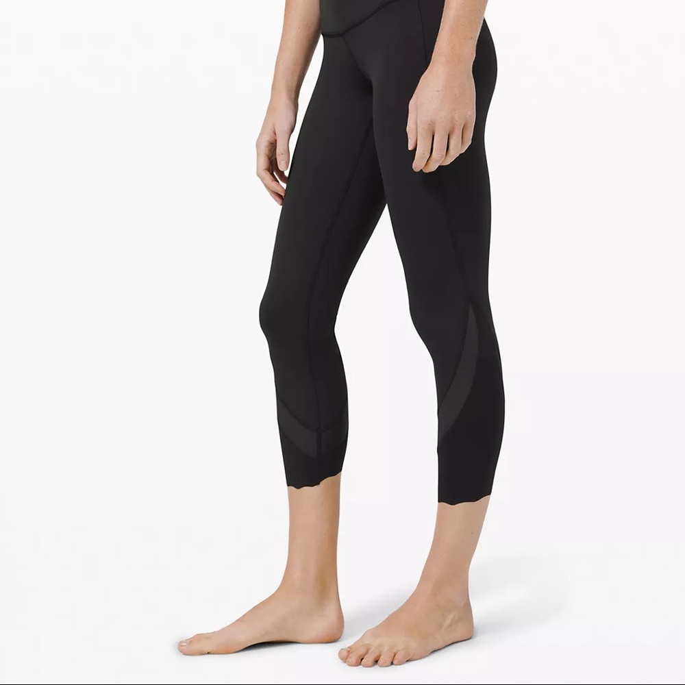 Lululemon Winder Under Crop Scallop Black